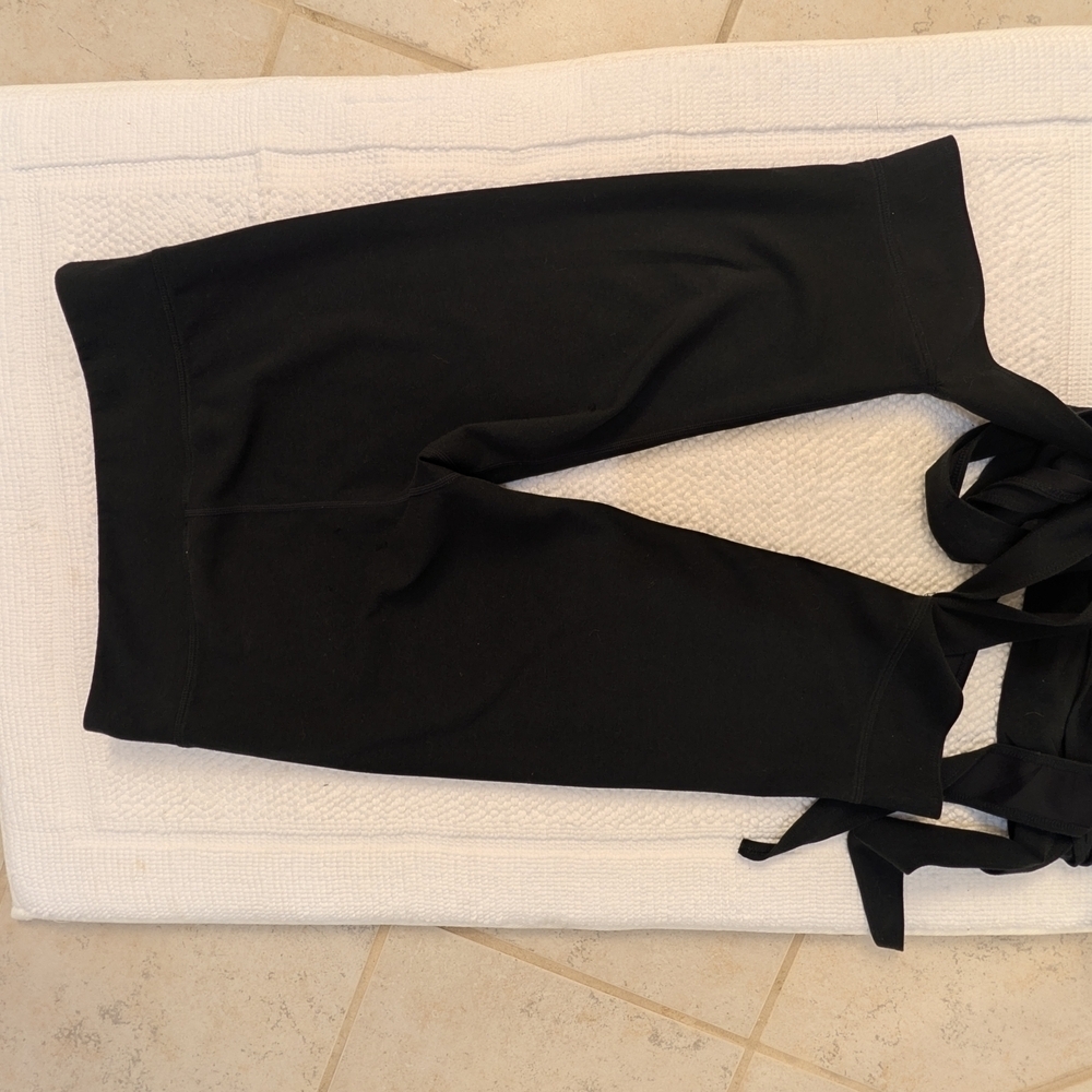 Free People Movement "Turnout Leggings” with Ballet Ties Size Medium - Picture 4 of 8